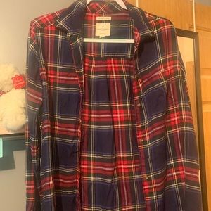 AEO Boyfriend Fit Flannel Navy, Red, Green, Yellow Women’s Size Large